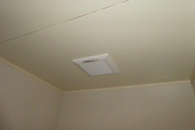 ブロードビューⅠの浴室|浴室換気扇