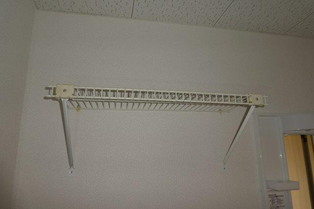 ブロードビューⅠの洗面所|洗濯機上棚