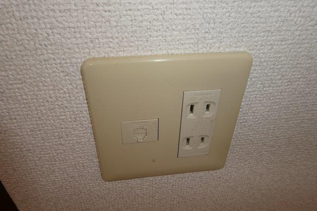 ブロードビューⅠの設備|電話モジュラー