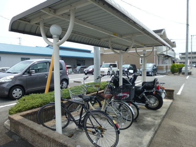 グランパレK　Aのその他共用部分|自転車置き場