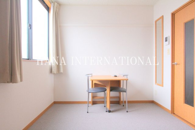 レオパレスさくらんぼの居間・リビング