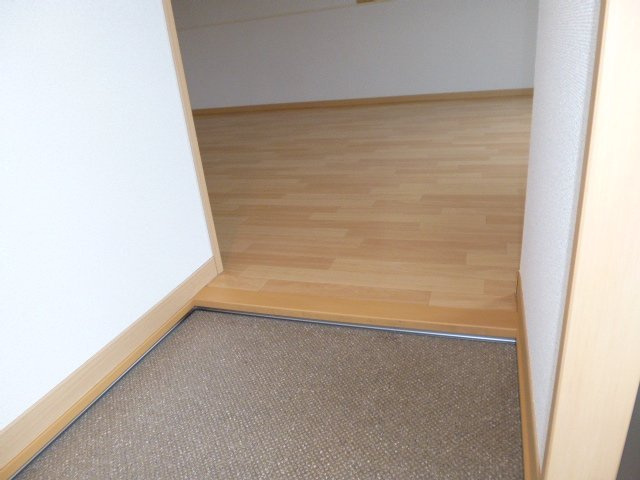 ラフィーネ西阿知Ａの玄関