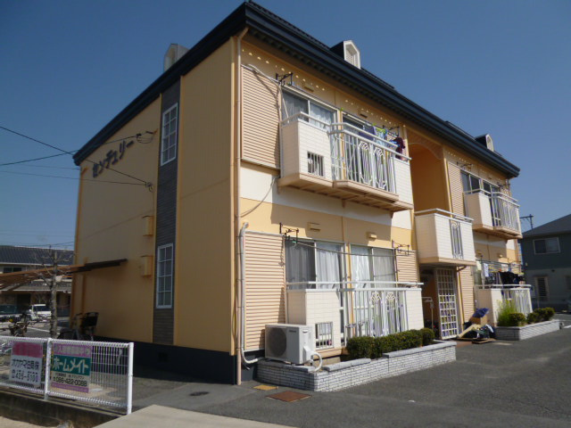 岡山市北区平野のアパートの外観