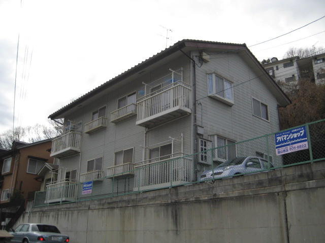 倉敷市福田町浦田のアパートの外観