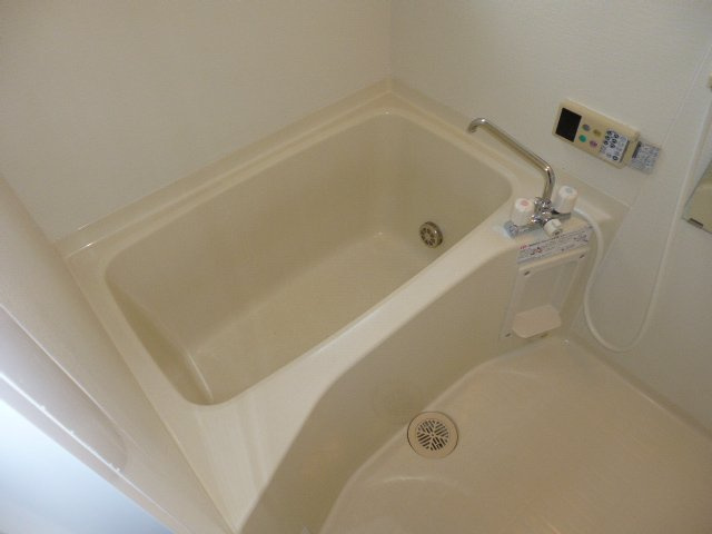 a la mode Cの浴室|追い焚きバス