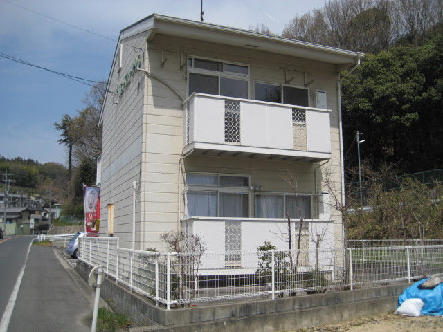 都窪郡早島町早島のアパートの外観
