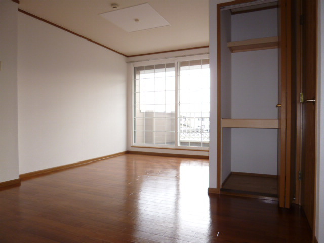 ピュアスペースの居間・リビング