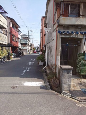 門真市五月田町　売地の前面道路含む現地写真