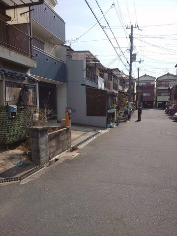 門真市五月田町　売地の前面道路含む現地写真