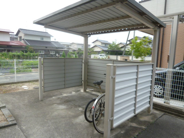 倉敷市大内のアパートのその他共用部分|自転車置き場