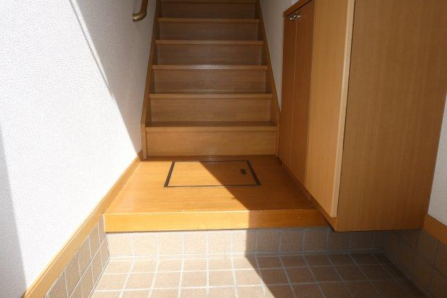 ピュアハウスの玄関