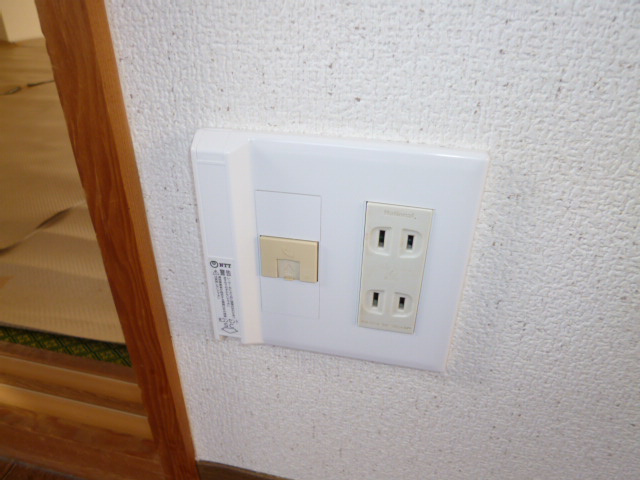 フォブール’９６　Ａの設備|電話モジュラー