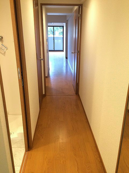 【玄関】リーガル京都烏丸東
