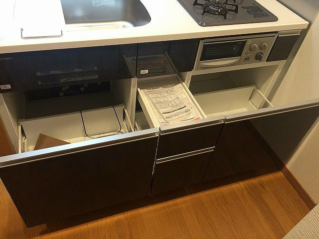 【キッチン】リーガル京都烏丸東
