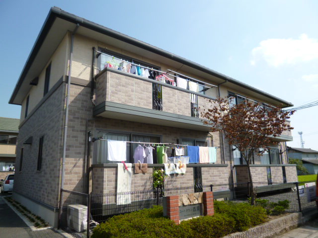 倉敷市西岡のアパートの外観