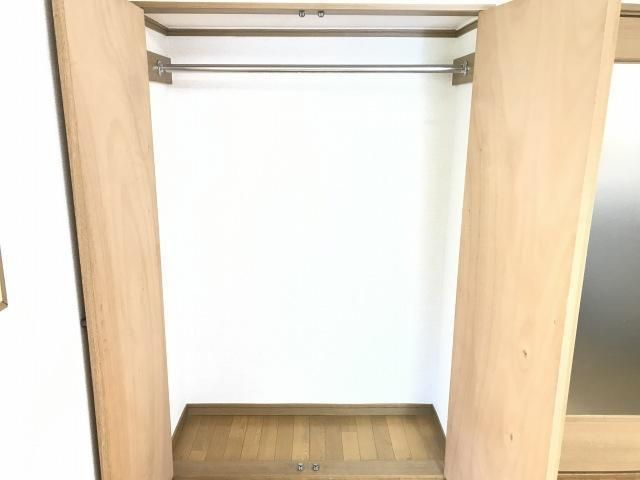 【収納】セラヴィ八幡