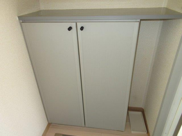 ヴュー葦高の内装|シューズボックス