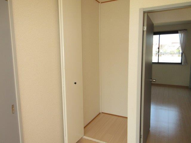 ヴュー葦高の収納