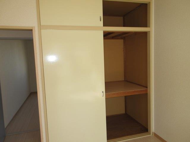 ヴュー葦高の収納