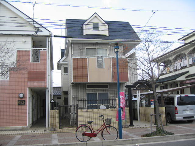 倉敷市日吉町のアパートの外観