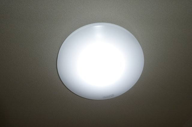 アベニール弐番館の設備|照明