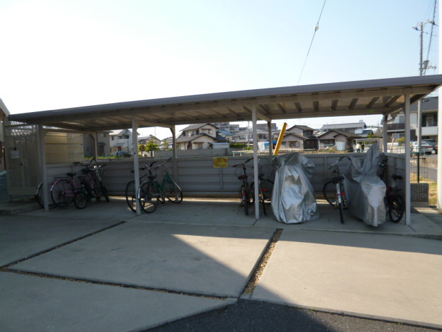 アベニール弐番館のその他共用部分|駐輪場