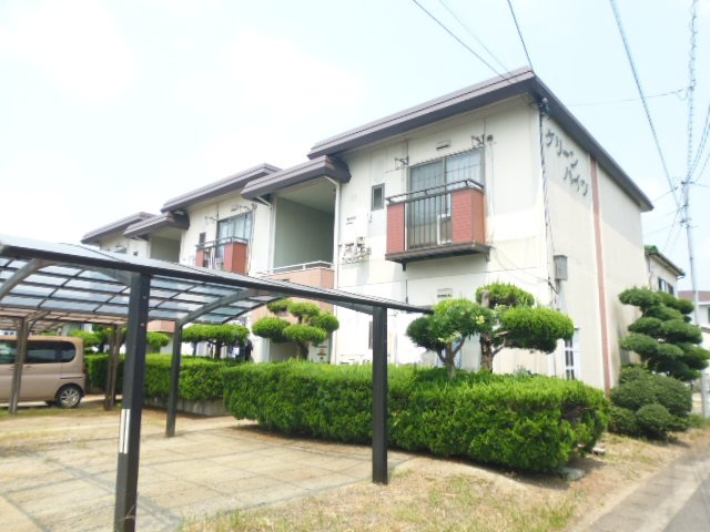 倉敷市上東のアパートの外観