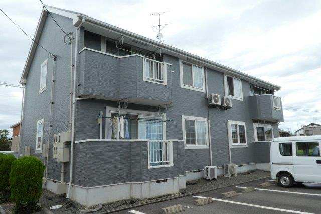 岡山市南区箕島のアパートの外観