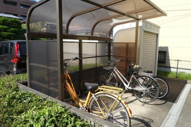 倉敷市堀南のアパートのその他共用部分|自転車置き場
