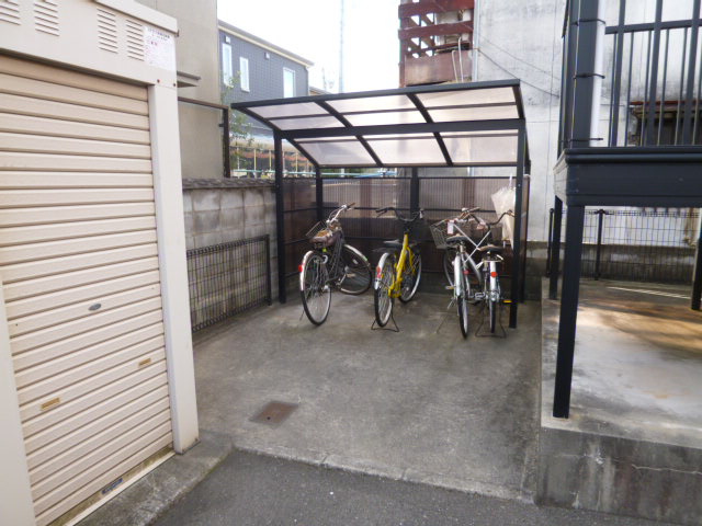 倉敷市日ノ出町２丁目のアパートのその他共用部分|自転車置き場