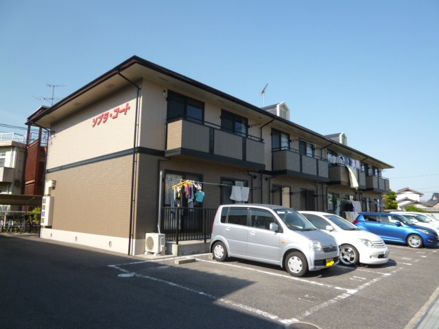 総社市真壁のアパートの外観