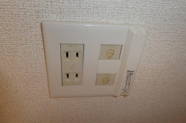 マーヴェラスＢのその他|電話モジュラー