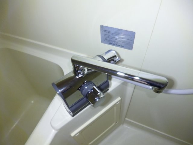 サンハイツたなかの浴室|サーモスタッド付き水栓