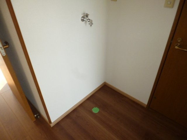 サンハイツたなかのその他|洗濯機置き場