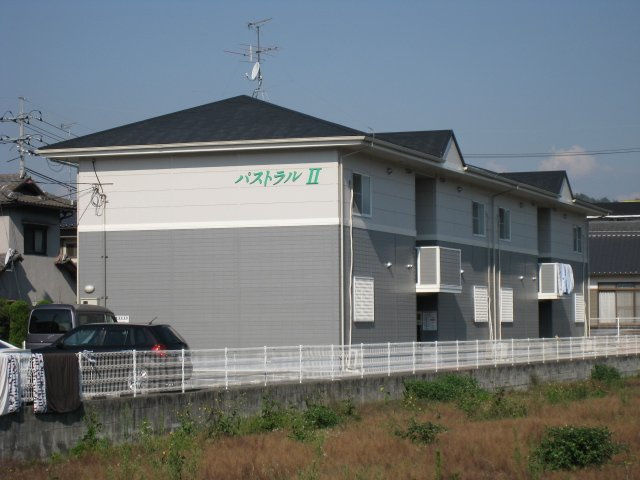 倉敷市中庄のアパートの外観