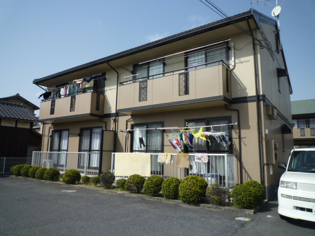 倉敷市日吉町のアパートの外観