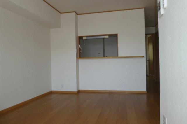 ポポラーレＡの居間・リビング