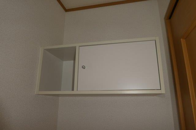 ポポラーレＡのトイレ|トイレ棚