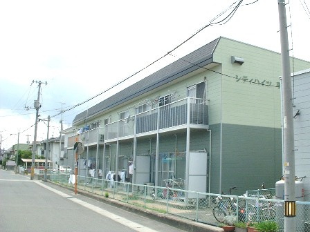 岡山市南区箕島のアパートの外観