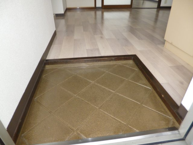 アンジェリーク福島の玄関