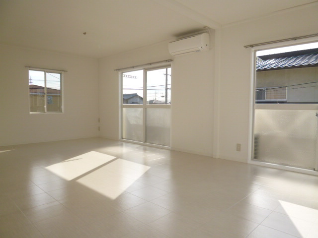 フレグランス大島Ａの居間・リビング