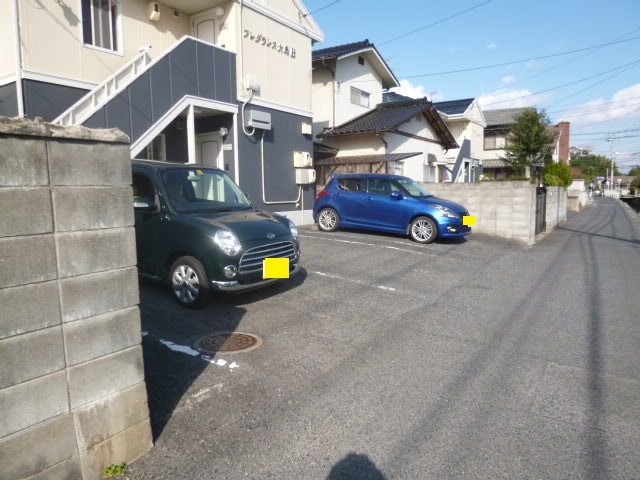 倉敷市大島のアパートの駐車場