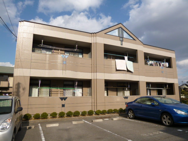 倉敷市日吉町のアパートの外観