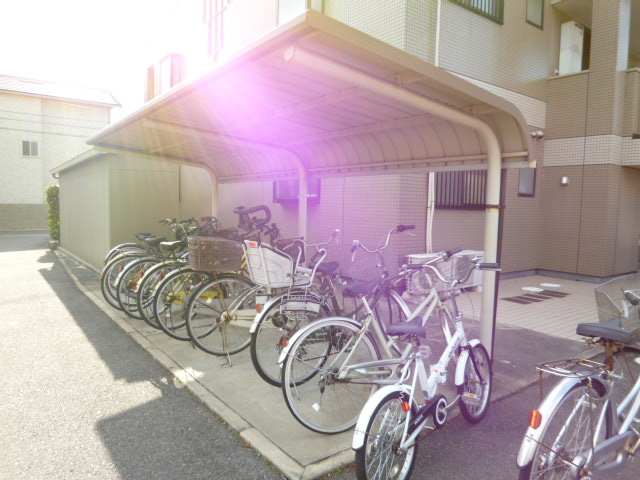 倉敷市日吉町のアパートのその他共用部分|自転車置き場