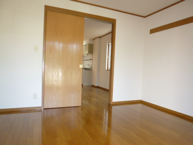 マスカット若宮の洋室