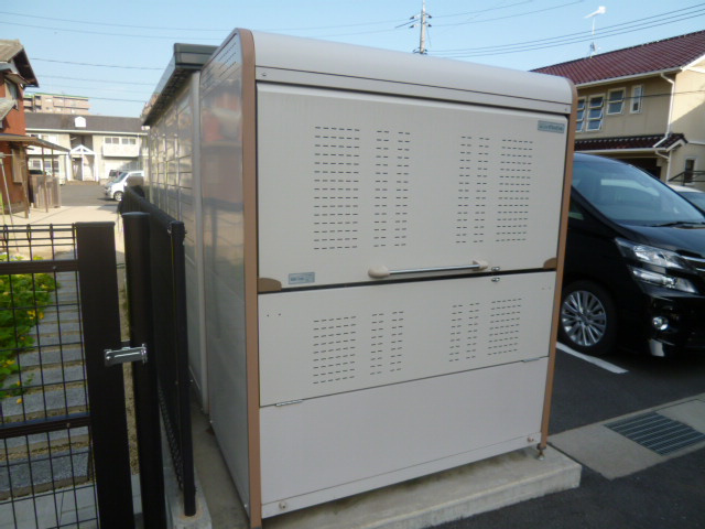 倉敷市川入のテラスのその他共用部分|敷地内専用ゴミステーション
