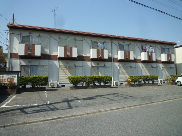 倉敷市中庄のアパートの外観