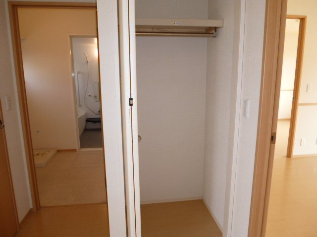 セジュール２１　Ｃの収納|廊下収納
