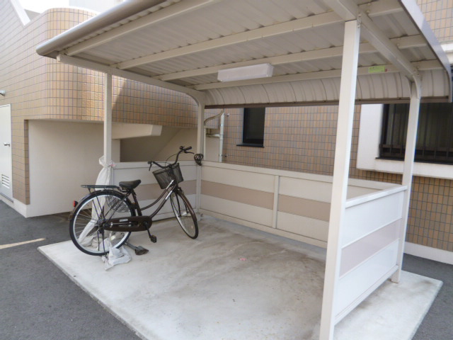 倉敷市大島の賃貸マンションのその他共用部分|自転車置き場