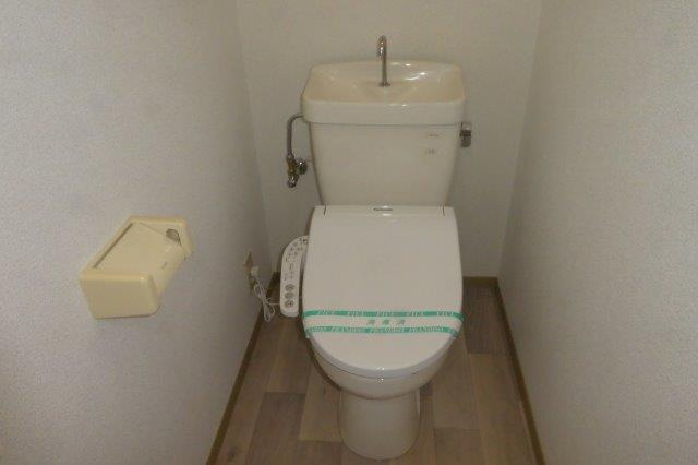 ドミール新田のトイレ|ウォシュレット